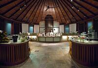 Constance Halaveli Resort
