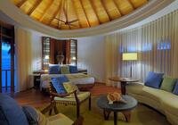 Constance Halaveli Resort