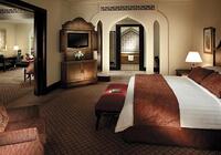 Shangri La Qaryat Al Beri