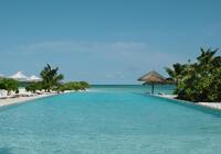 Cocoa Island Resort