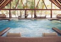 Cocoa Island Resort