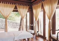 Cocoa Island Resort