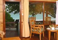 Royal Island Resort & Spa