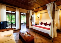 Kuramathi Island Resort